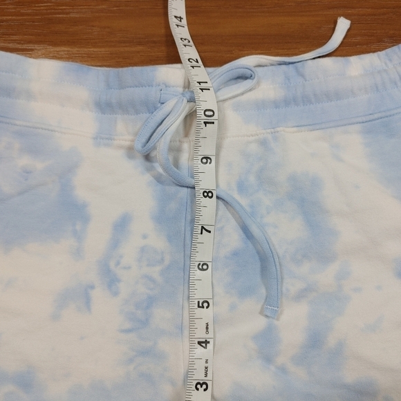 AR-33 Blue Tie Dye Sweatshirt & Short Set Large - Picture 7 of 14